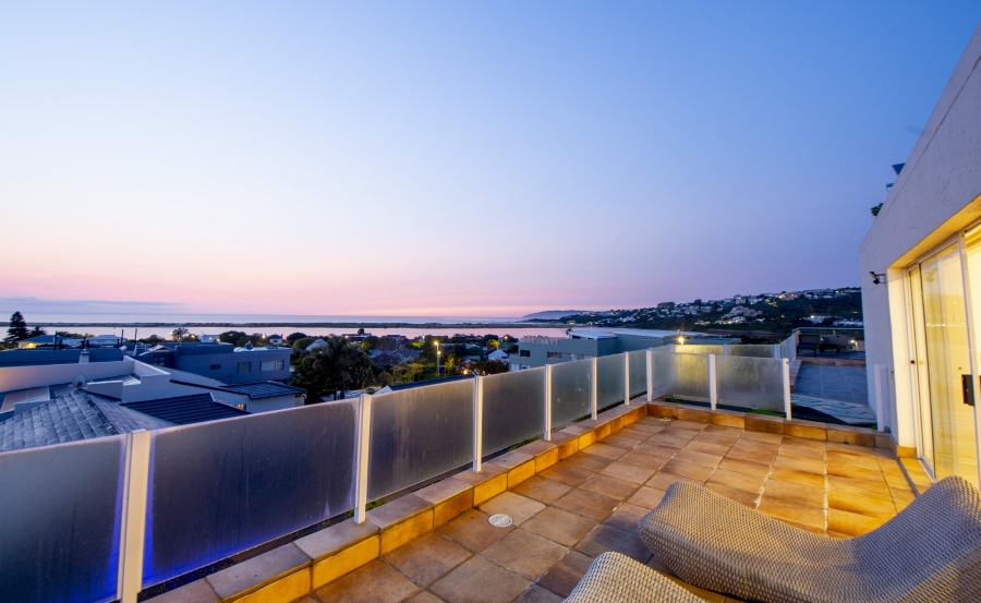 9 Bedroom Property for Sale in Poortjies Western Cape